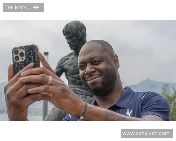 足球明星亲临长城畅游历史文化的精彩瞬间 足球明星亲临长城畅游历史文化的精彩瞬间